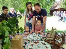 Las, Zielone Świątki i skansen