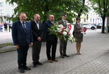 W hołdzie więźniom i ofiarom niemieckich obozów koncentracyjnych
